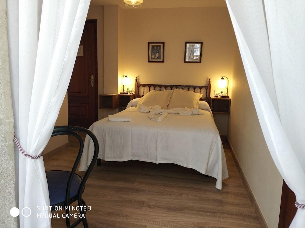 Pension Pura Cuntis Екстериор снимка