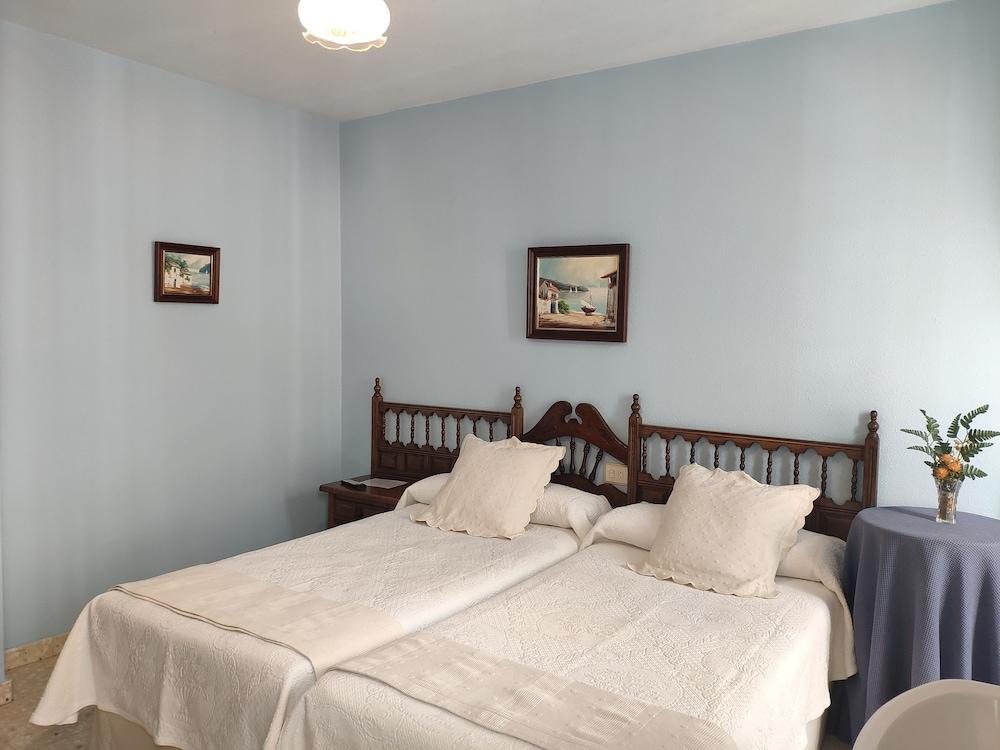 Pension Pura Cuntis Екстериор снимка