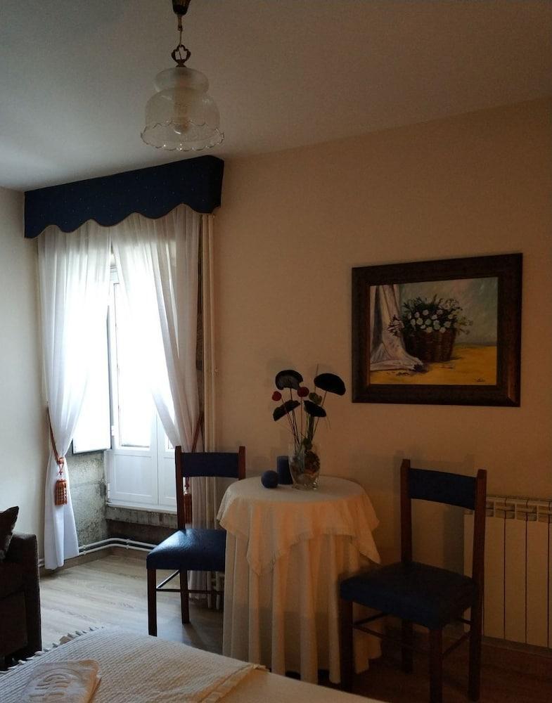 Pension Pura Cuntis Екстериор снимка
