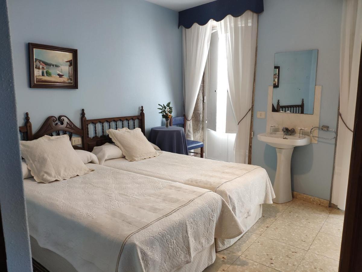 Pension Pura Cuntis Екстериор снимка