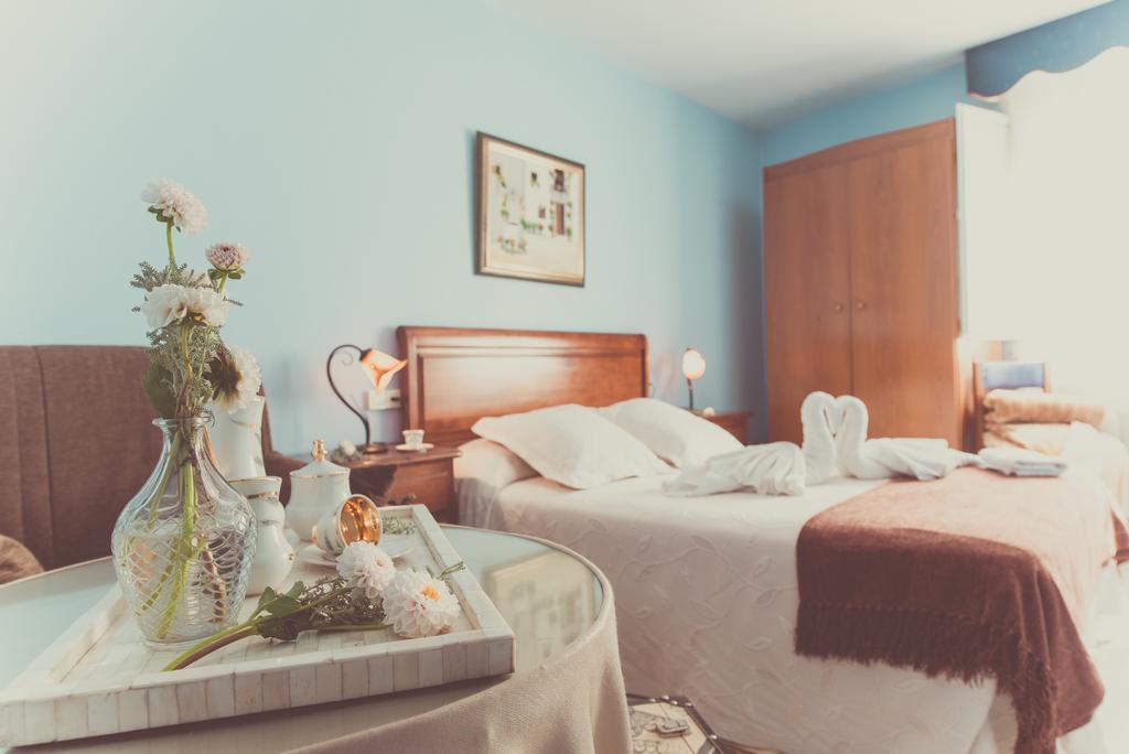 Pension Pura Cuntis Екстериор снимка