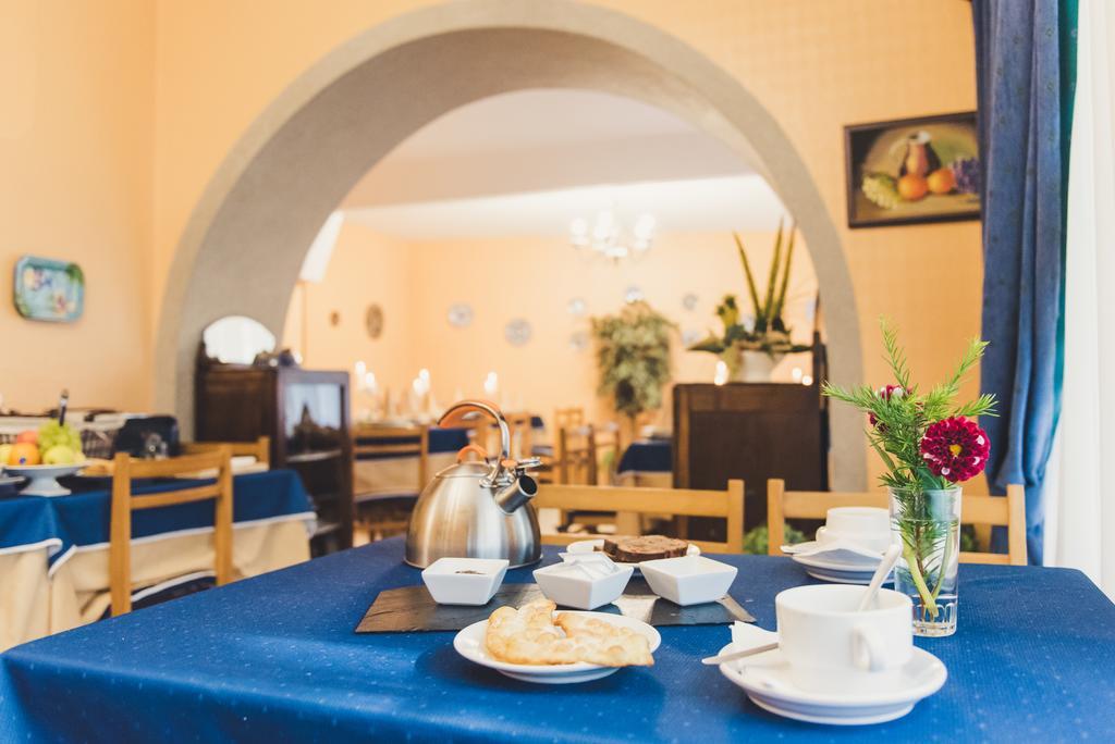 Pension Pura Cuntis Екстериор снимка