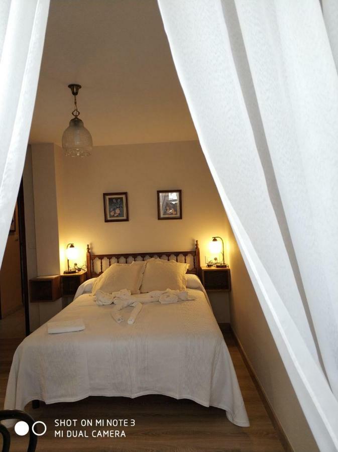 Pension Pura Cuntis Екстериор снимка