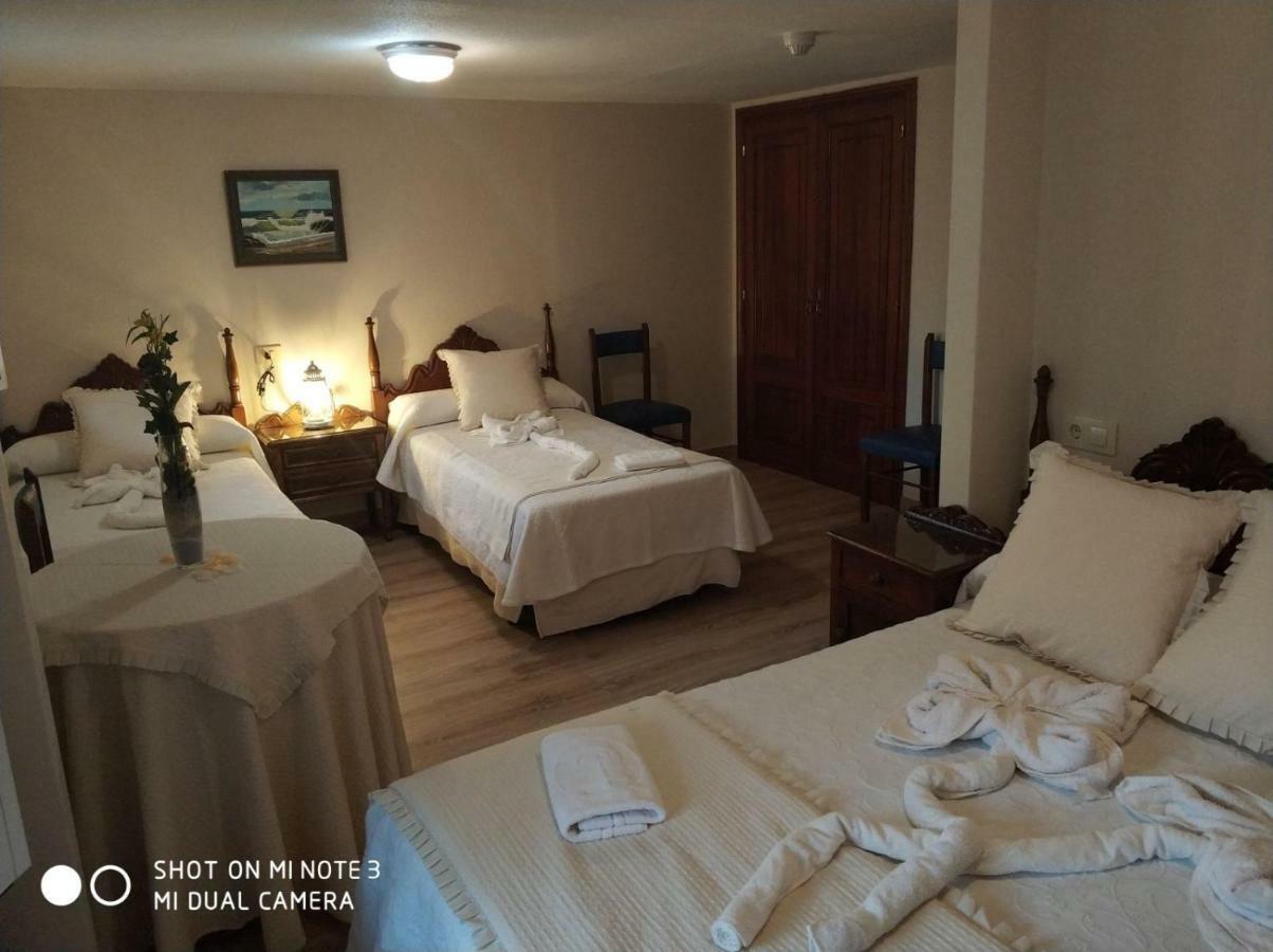 Pension Pura Cuntis Екстериор снимка