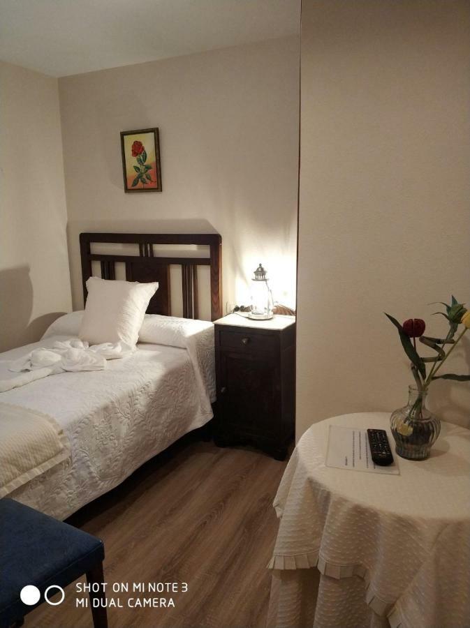 Pension Pura Cuntis Екстериор снимка